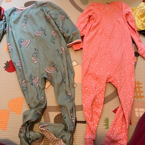 Set of 2 long sleeve onesies size 24M/2T great condition carters - Picture 2 of 4